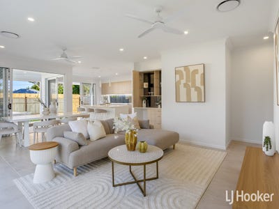 /international/au/35-king-street-woody-point-qld-148009604/