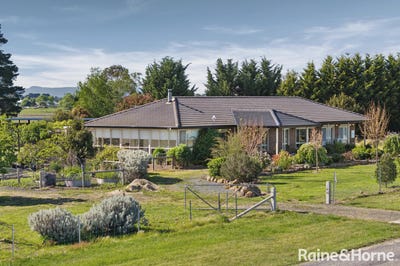 /international/au/27-davy-street-malmsbury-vic-152703760/