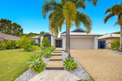 /international/au/17-parklakes-drive-bli-bli-qld-152477992/