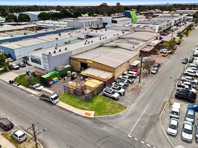 /international/au/222-star-street-welshpool-wa-505261368/