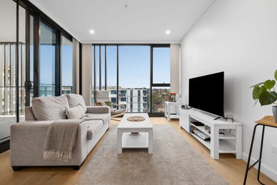 /international/au/1010-38-kitchener-parade-bankstown-nsw-148649800/