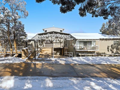 /international/au/2-10-chamois-road-mount-buller-vic-151437976/