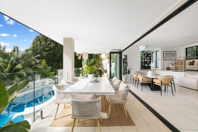 /international/au/24-pinaroo-place-gymea-bay-nsw-151165716/