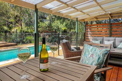 /international/au/6-wilson-street-bonnie-doon-vic-152504544/
