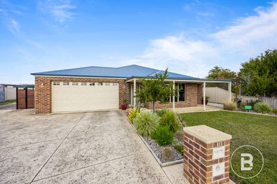 /international/au/10-westcliffe-crescent-sebastopol-vic-150699468/