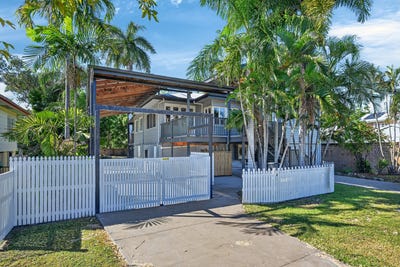 /international/au/8-diprose-street-pimlico-qld-151404892/