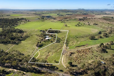 /international/au/220-mcdonalds-road-clunes-vic-204546408/