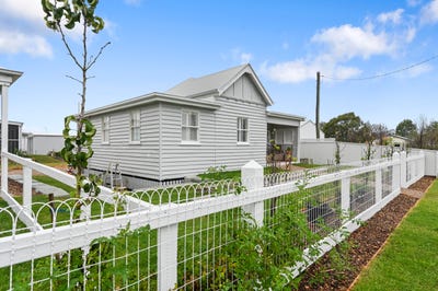 /international/au/62-bruce-road-millmerran-qld-152661912/