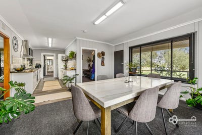 /international/au/5-spencer-street-dartmoor-vic-148548956/