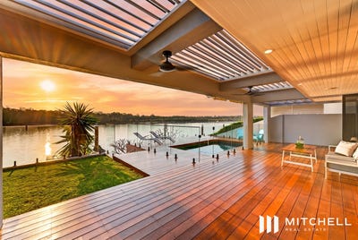 /international/au/5248-marine-drive-north-sanctuary-cove-qld-151942232/