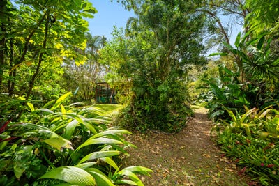/international/au/2091-old-gympie-road-glass-house-mountains-qld-152461408/