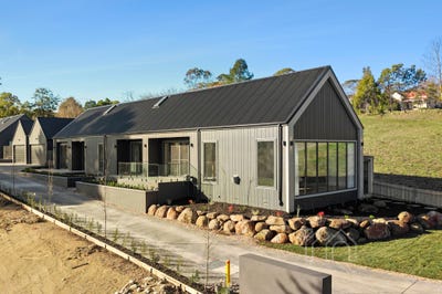 /international/au/1-29-hodge-street-daylesford-vic-148607056/?lang=en