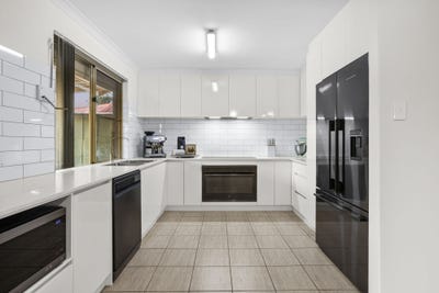 /international/au/31a-moreton-crescent-warnbro-wa-152561132/