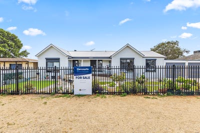 /international/au/29-walsh-street-balaklava-sa-150858080/