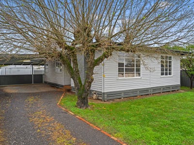 /international/au/77-waller-street-benalla-vic-151408904/