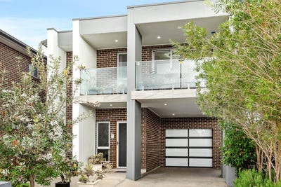/international/au/18b-junction-road-moorebank-nsw-151318712/
