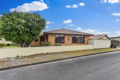 /international/au/7-french-street-port-macdonnell-sa-152677940/
