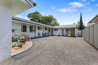 /international/au/205-north-street-rockville-qld-150807716/
