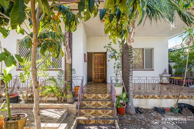 /international/au/94-chelmsford-road-mount-lawley-wa-150819976/