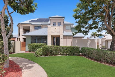 /international/au/2067-1-the-vistas-drive-drive-carrara-qld-151480672/