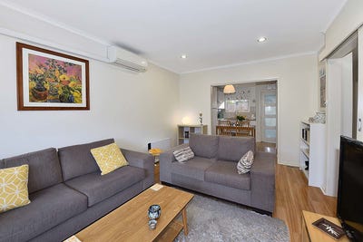 /international/au/5-3-griffiths-street-reservoir-vic-151622076/