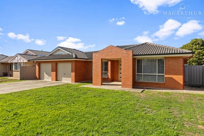 /international/au/14-allunga-street-glenfield-park-nsw-151266756/