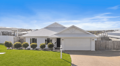 /international/au/12-beach-house-drive-lammermoor-qld-151613860/
