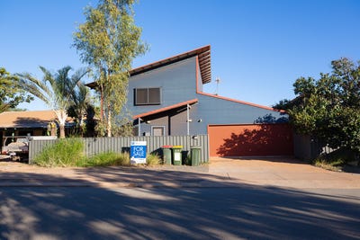 /international/au/18d-somerset-crescent-south-hedland-wa-151597756/