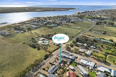 /international/au/47-casey-road-port-broughton-sa-152435508/