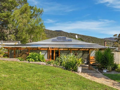 /international/au/1440-huon-highway-lower-longley-tas-152438432/