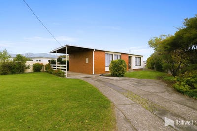 /international/au/26-brooke-street-east-devonport-tas-151233820/