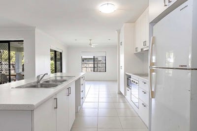 /international/au/19-lanikai-place-mount-low-qld-151179308/