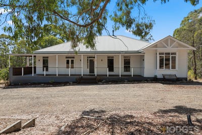 /international/au/22-mathiesons-road-wandong-vic-150283272/