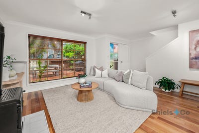 /international/au/3-252-darby-street-cooks-hill-nsw-152650480/