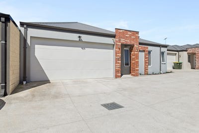 /international/au/24b-olebury-street-nollamara-wa-152532828/
