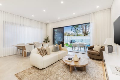 /international/au/21b-kumbardang-avenue-miranda-nsw-151917756/