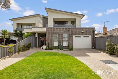 /international/au/24-victoria-street-oak-park-vic-152424460/