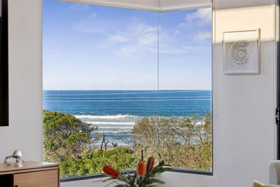 /international/au/16-royena-place-marcus-beach-qld-150772304/