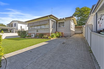 /international/au/10-geoffrey-avenue-southport-qld-151378516/