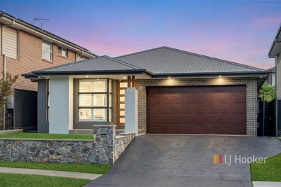 /international/au/27-grantham-street-grantham-farm-riverstone-nsw-151334752/