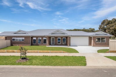 /international/au/13-panorama-street-broadford-vic-152682172/