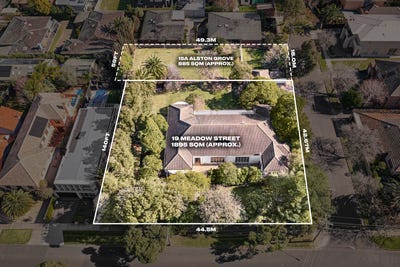 /international/au/19-meadow-street-st-kilda-east-vic-152018696/