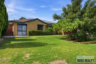 /international/au/12-rhine-crescent-beechboro-wa-151145400/