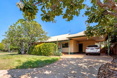/international/au/2-brolga-court-djugun-wa-150710448/
