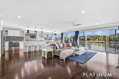 /international/au/10-spinnaker-court-currumbin-waters-qld-150766092/