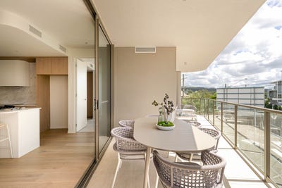 /international/au/16-35-swann-road-taringa-qld-148347228/