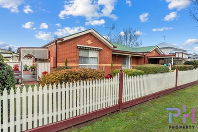 /international/au/12-wilson-street-long-gully-vic-148630060/