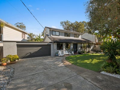 /international/au/42-lights-street-emerald-beach-nsw-148453272/
