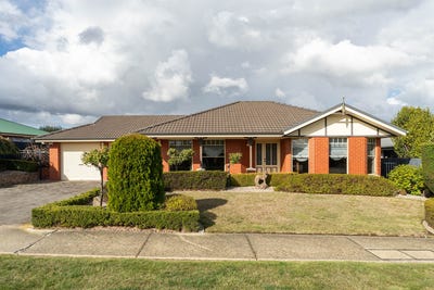 /international/au/176-poplar-parade-youngtown-tas-151116716/