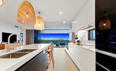 /international/au/402-21-kombi-street-bokarina-qld-152580892/